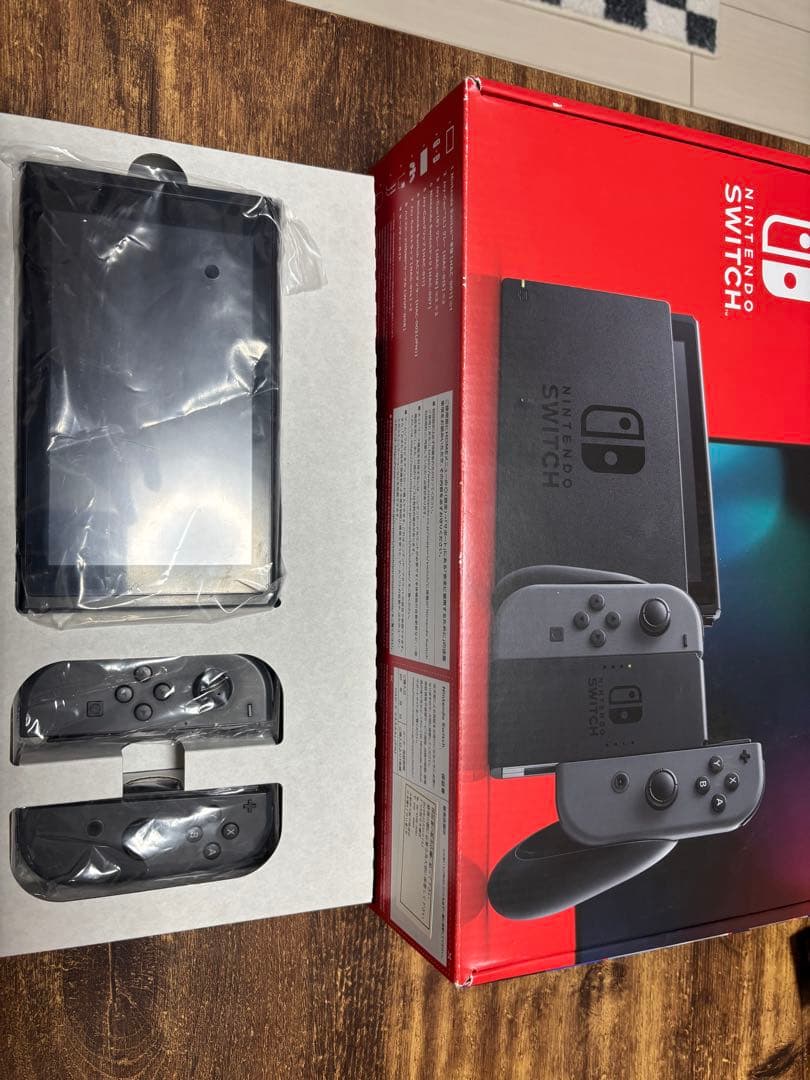 Nintendo Switch 本体 ブラック Joy-Con付き