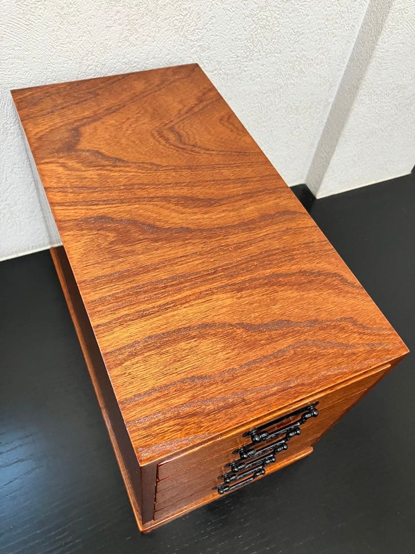 天然木、アクセサリーケース、宝石入れ、収納箱、インテリア、区切り変更可能、(中)