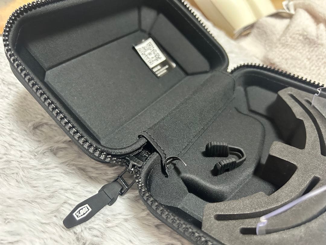 ワンハンドレッド　100% フアン・ソト選手着用モデル　スポーツサングラス