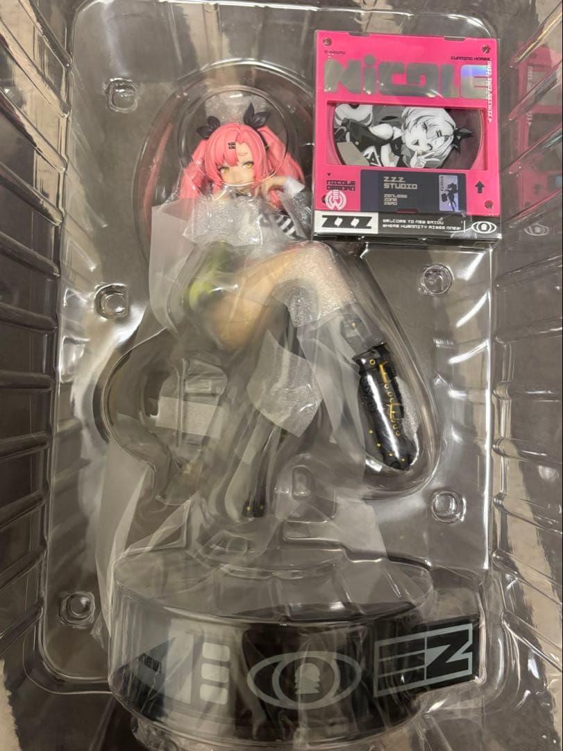 ゼンゼロ　ニコ・デマラ　フィギュア（特典付き）