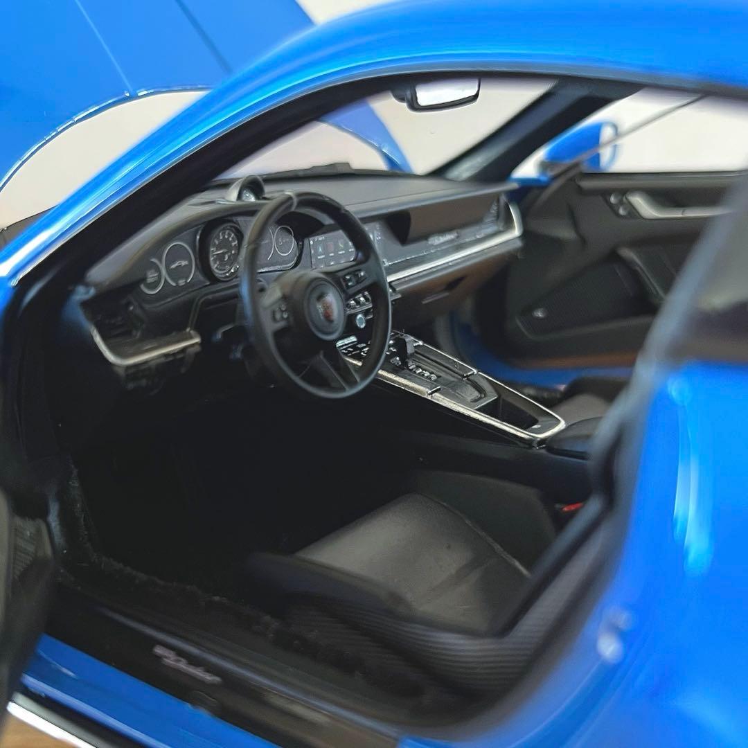 【ミニカー 美品】1/18 ミニチャンプス ポルシェ 911 ダカール 2022