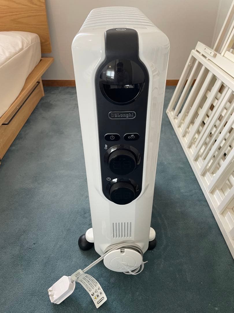 ◆極美品◆デロンギ アミカルド オイルヒーター RHJ35M1015-BK