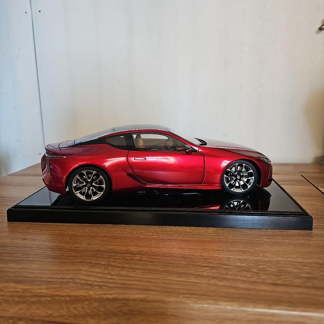 Lexus LC500 ミニカー 1/18 レッド