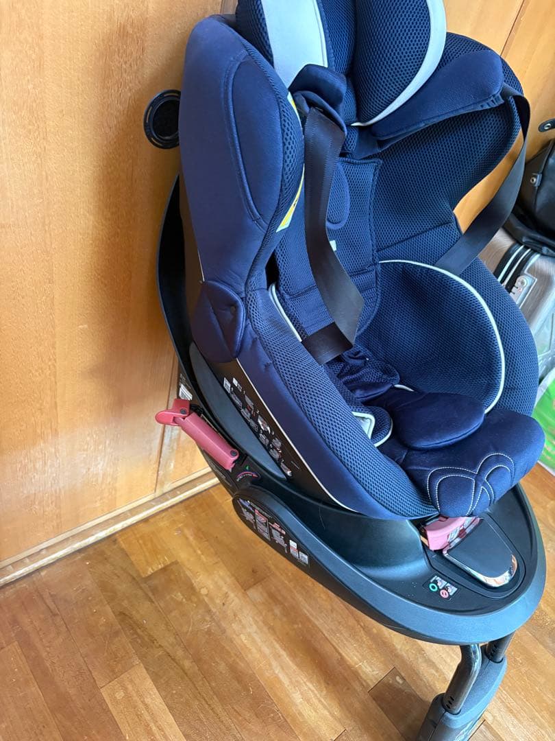 超美品　エールべべ　チャイルドシート　クルット 5s