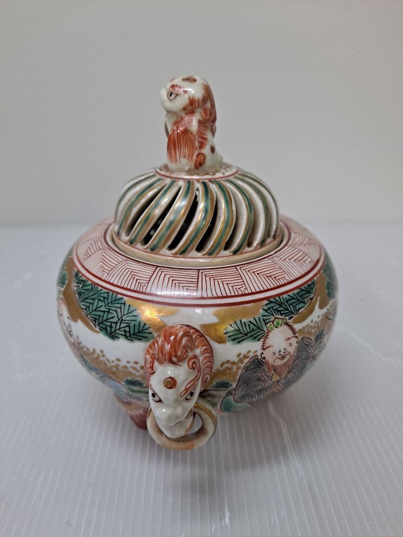 九谷焼 未使用 耳付き 三つ足香炉 赤絵 つまみ狛犬 アンティーク