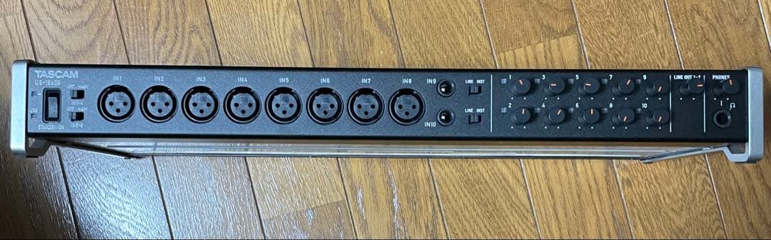 TASCAM オーディオインターフェイス 8x XLR入力