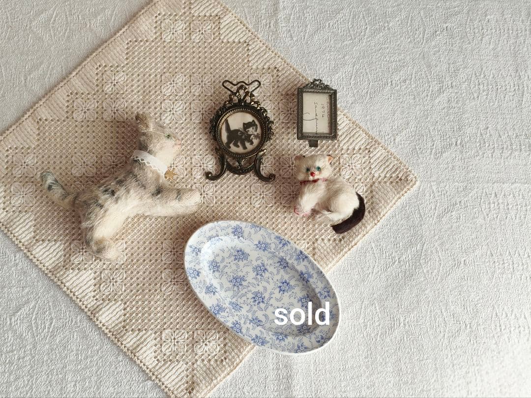 * antique bear ୨୧ * 小さくて可愛い トラ猫ちゃん