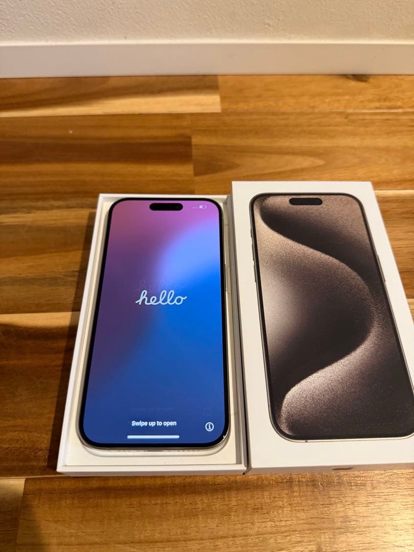 iPhone 15 pro 256GB 本体