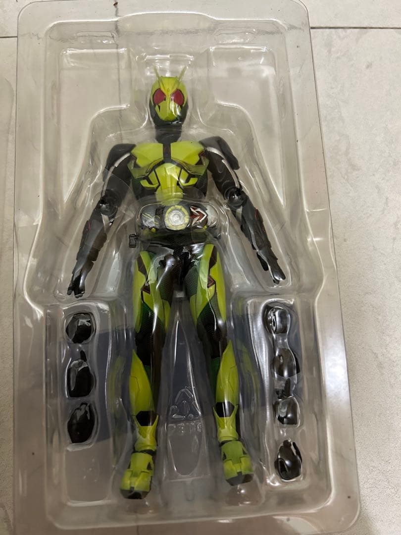 S.H.Figuarts 仮面ライダービルゼロワン イズ ゼロツーイズVer.