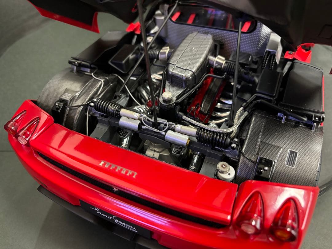 【貴重】デアゴスティーニ　エンツォフェラーリ1/10スケールセット