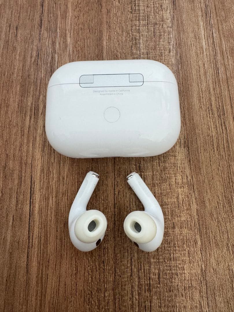 【中古】Apple AirPods Pro2 ライトニング端子モデル