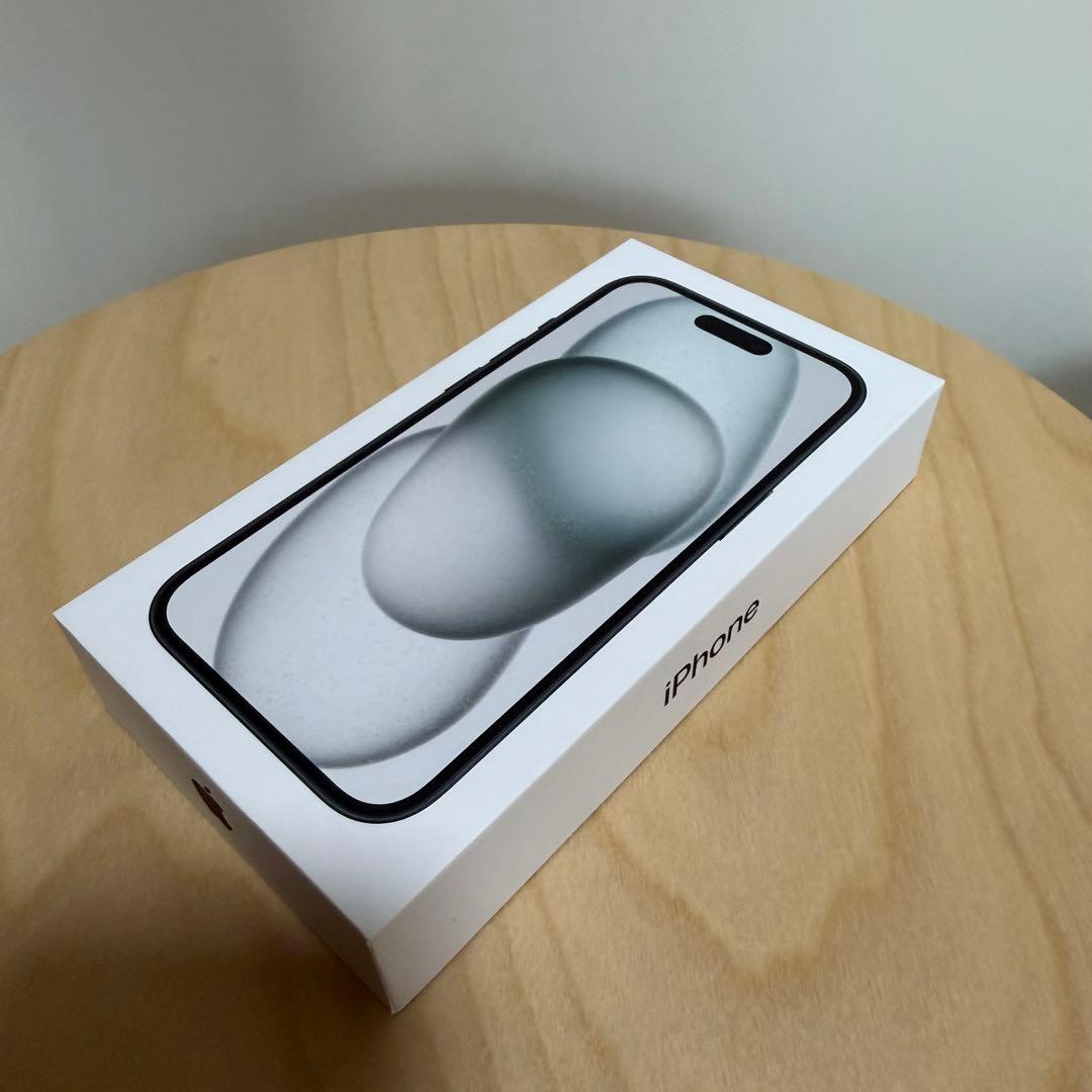 iPhone 15 ブラック 256GB SIMフリー