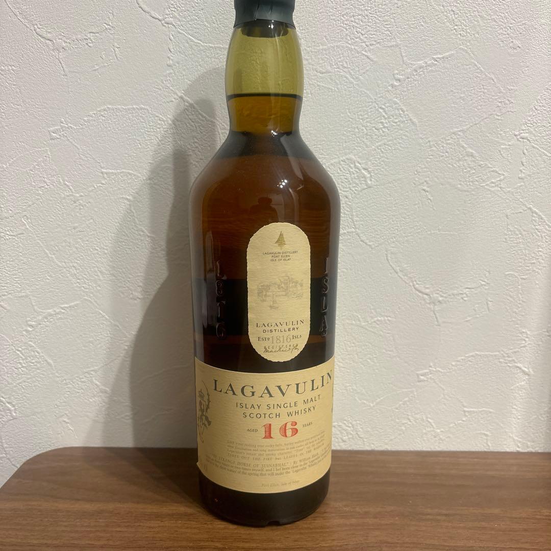 LAGAVULIN 16年 シングルモルトウイスキー 700ml