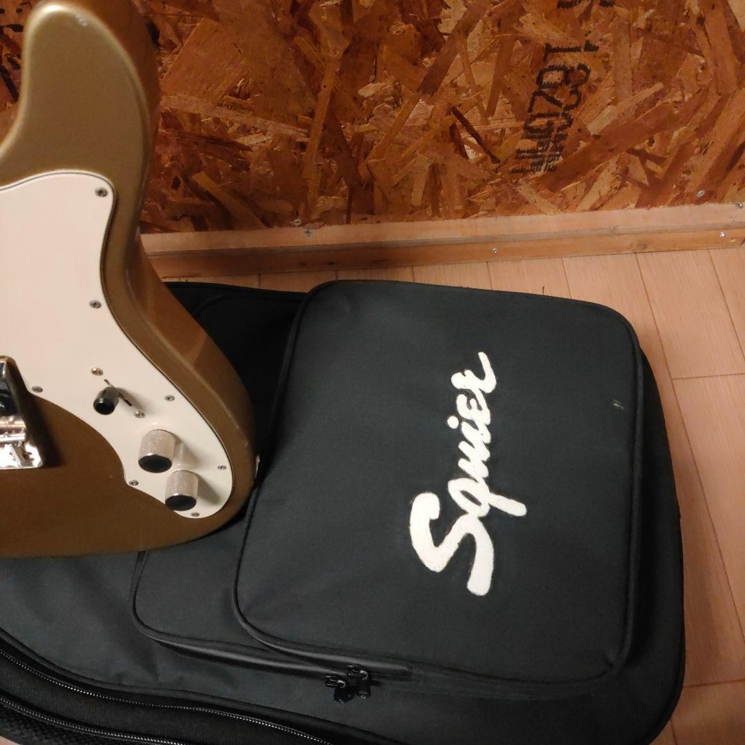 Squier Telecaster thinline セミホロウボディ ゴールド