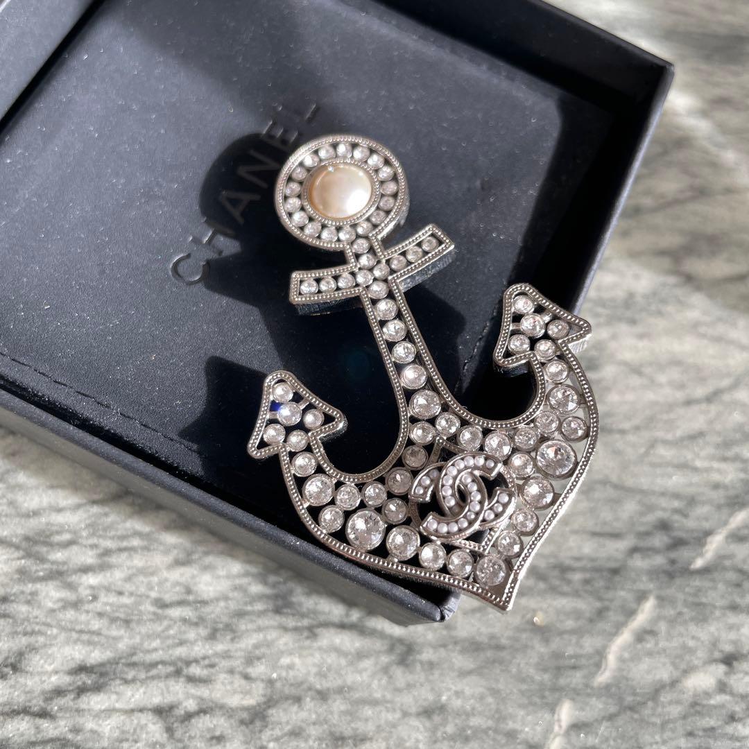 最終SALE！！CHANEL ブローチ 碇 パール ロゴ レア 希少 本物