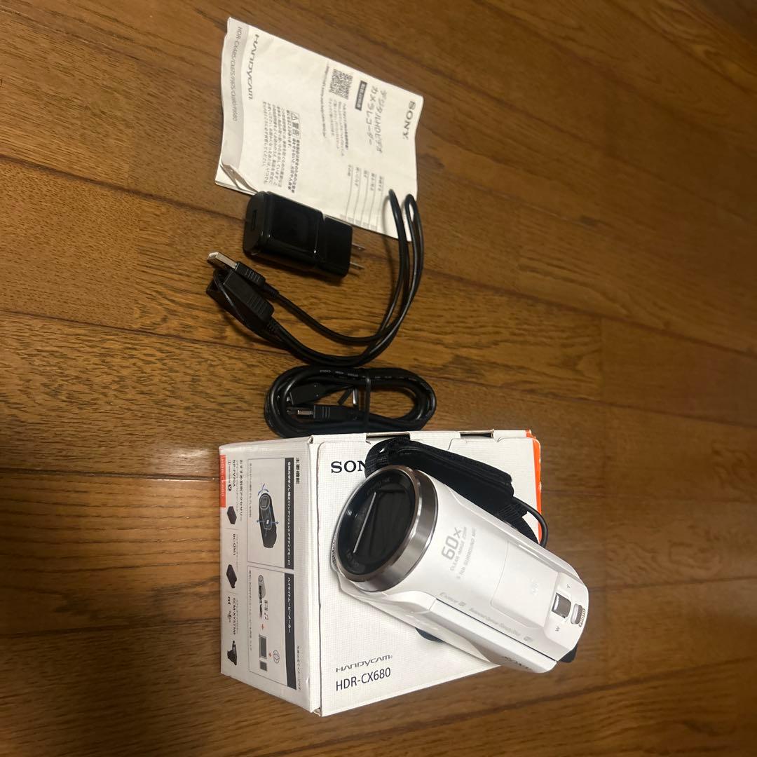ビデオカメラ　ホワイト　Sony HDR-CX680