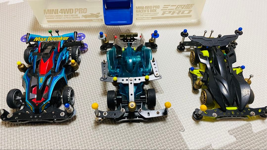 ミニ四駆 車両3台とパーツ引退セット