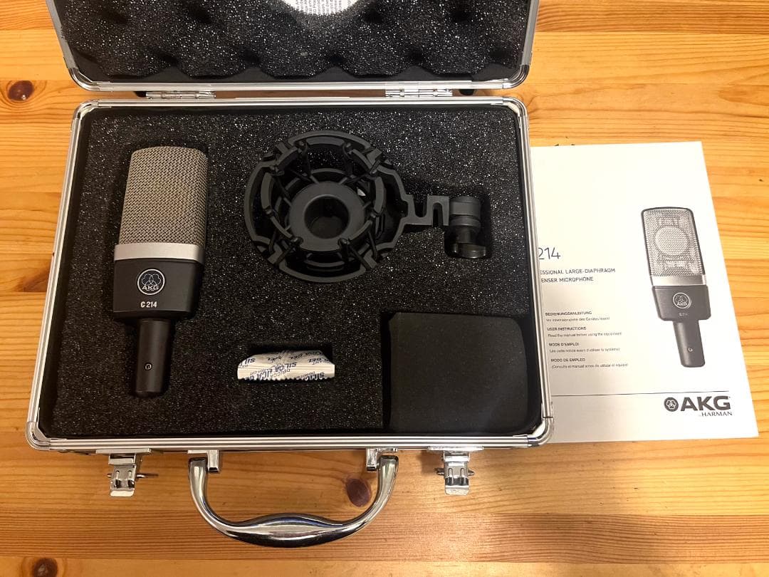 AKG C214 コンデンサーマイク ほぼ未使用 ケース付属