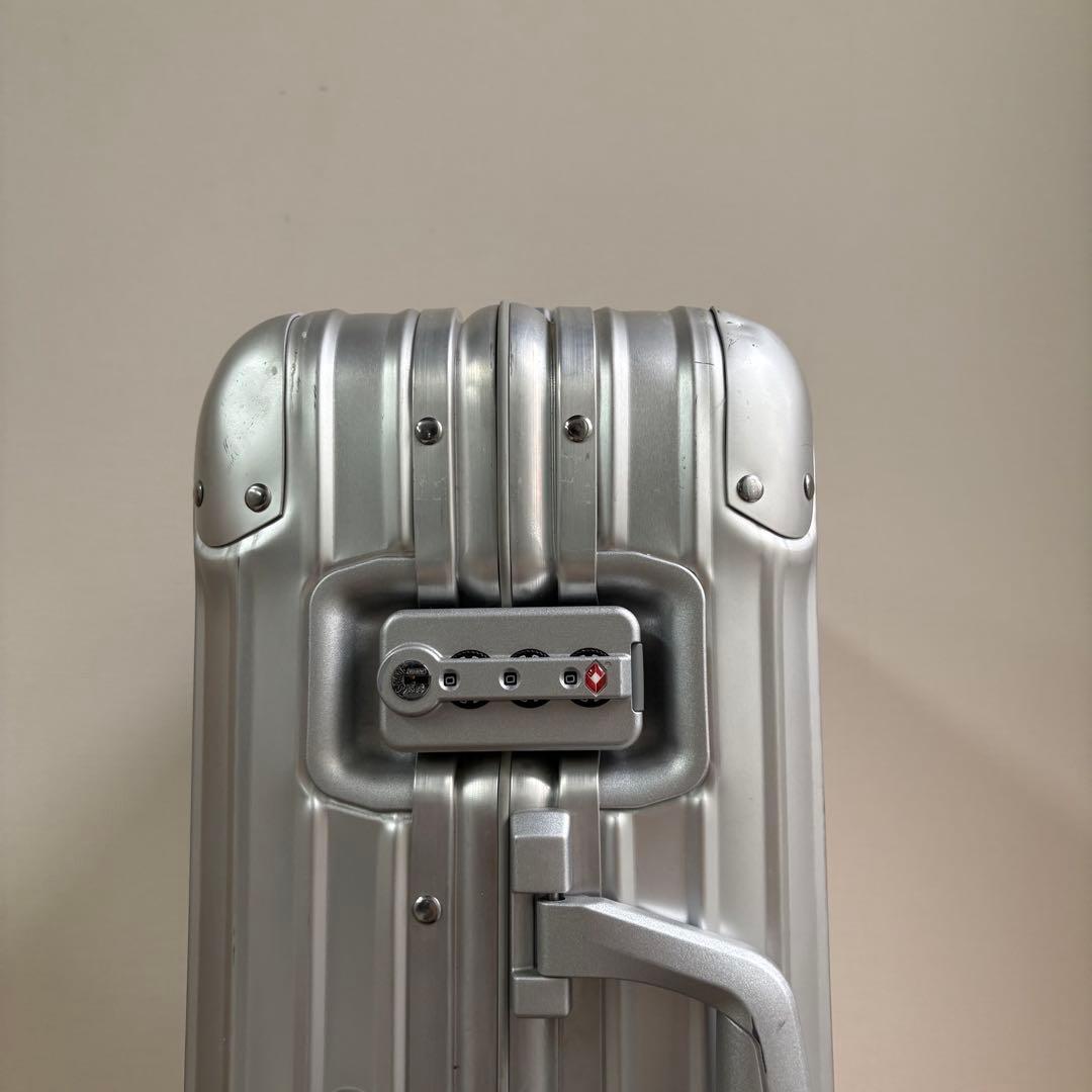美品　RIMOWA TOPAS CABIN 32L キャリーケース　機内持ち込○