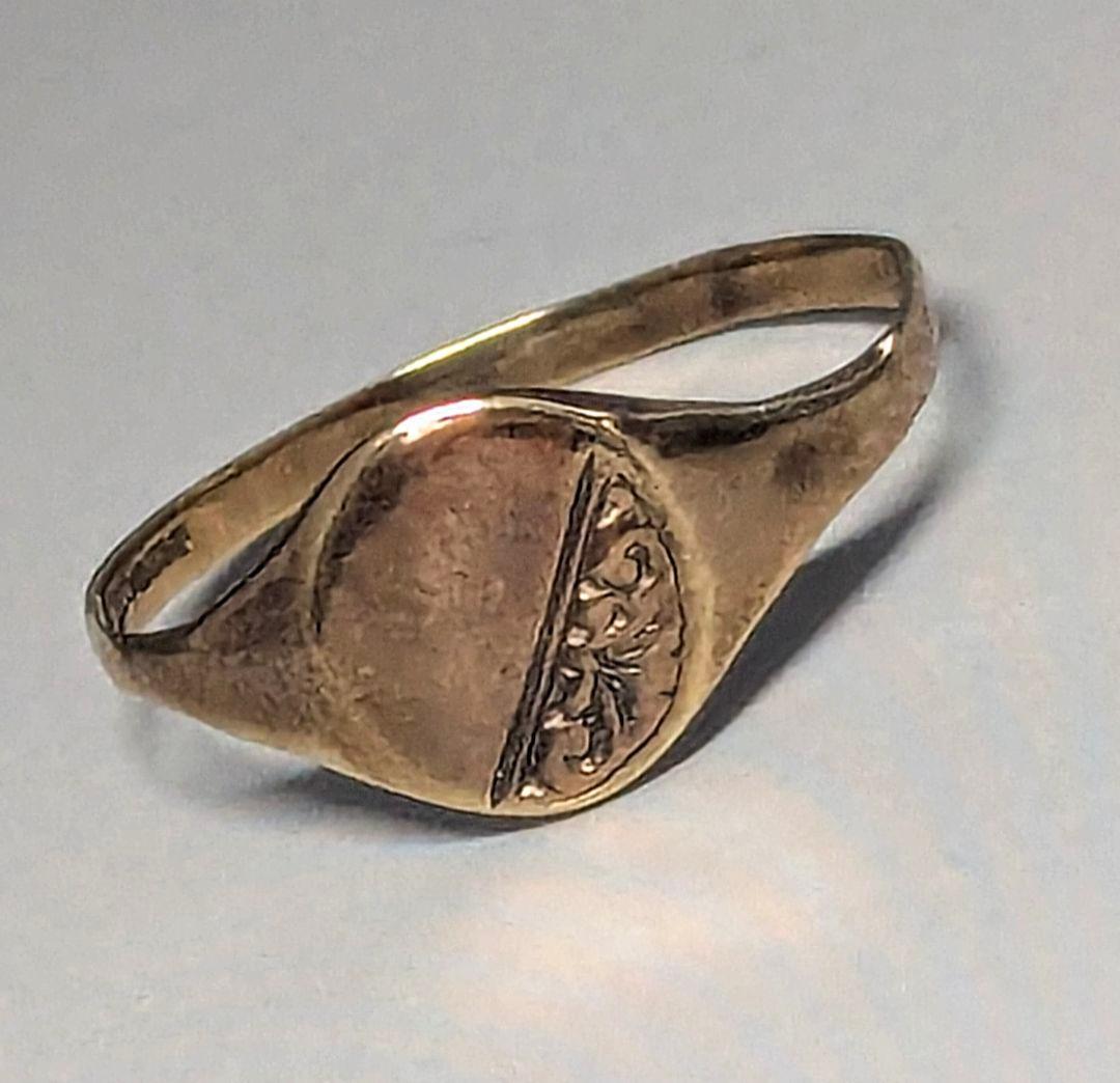 【Vintage】シグネットリング 印台９金 Gold ゴールド 英国製17号