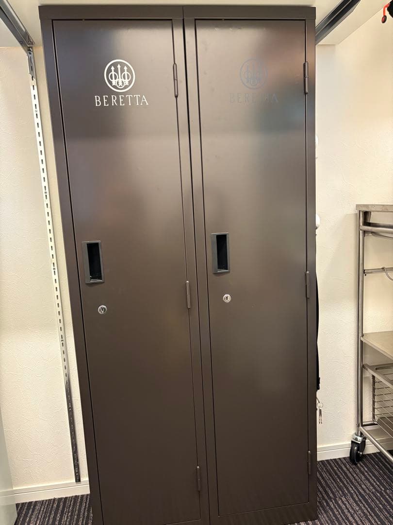 【美品】ベレッタ　ガンロッカー