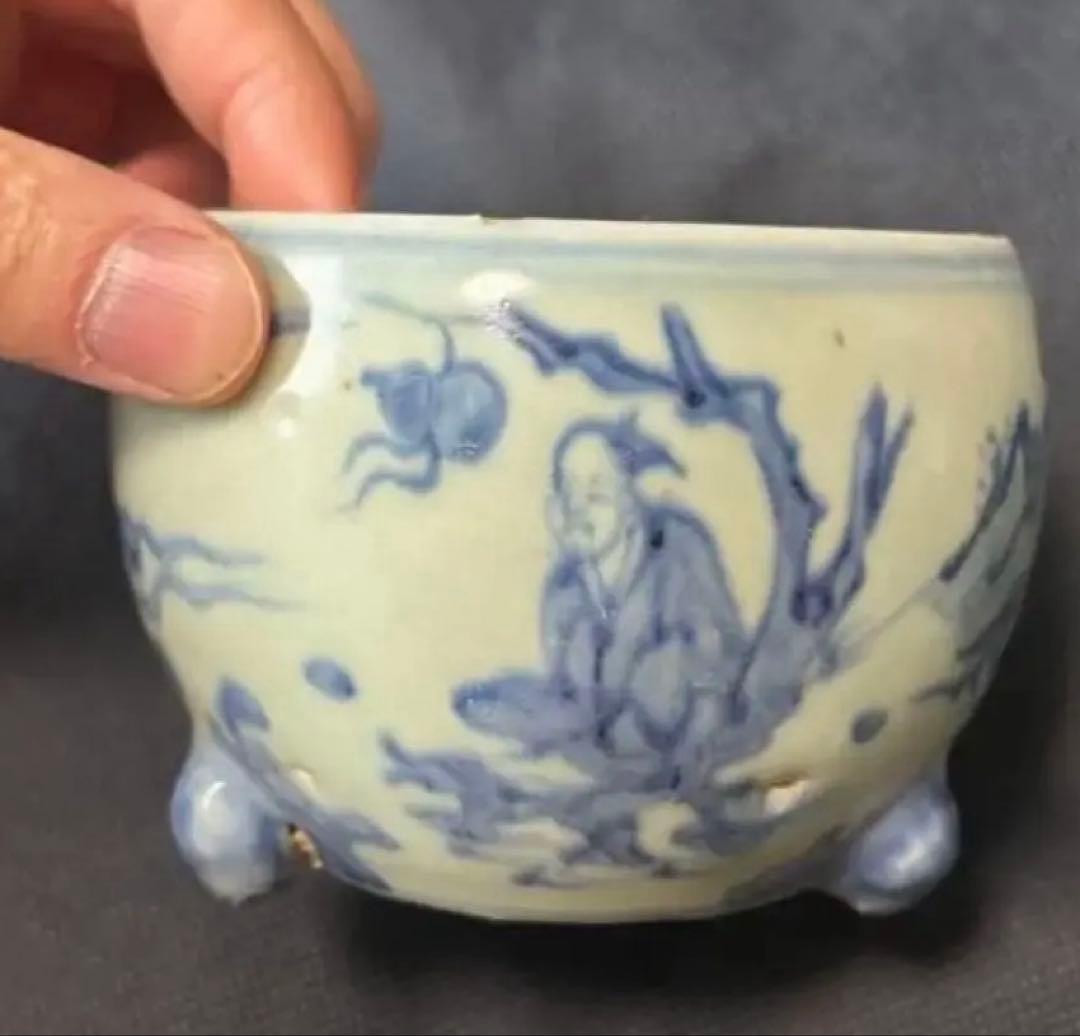 中国古美術品　明の時代 染付 青花　仙人神獣文　香炉10✖️8cm