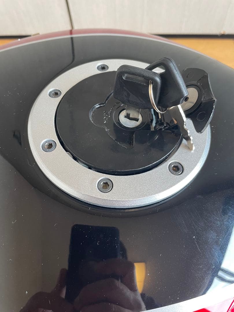 Kawasaki ゼファー750 黒赤タイガー　外装セット