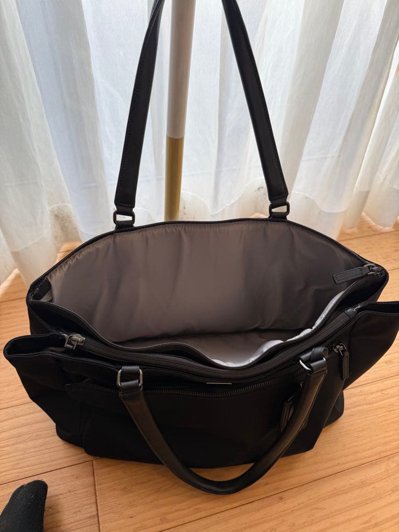TUMI ビジネスバッグ 正規品　Sheryl Business Toto