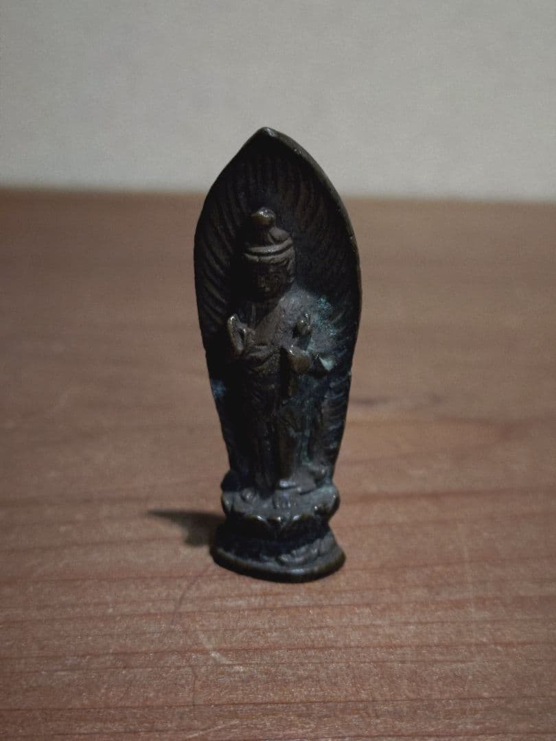 古銅 聖観音菩薩 立像 懐中仏 旅仏 豆仏 鎧仏 兜仏