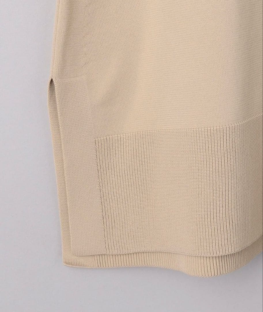 新品未使用品UNITED ARROWSミニマル フリルポロニット