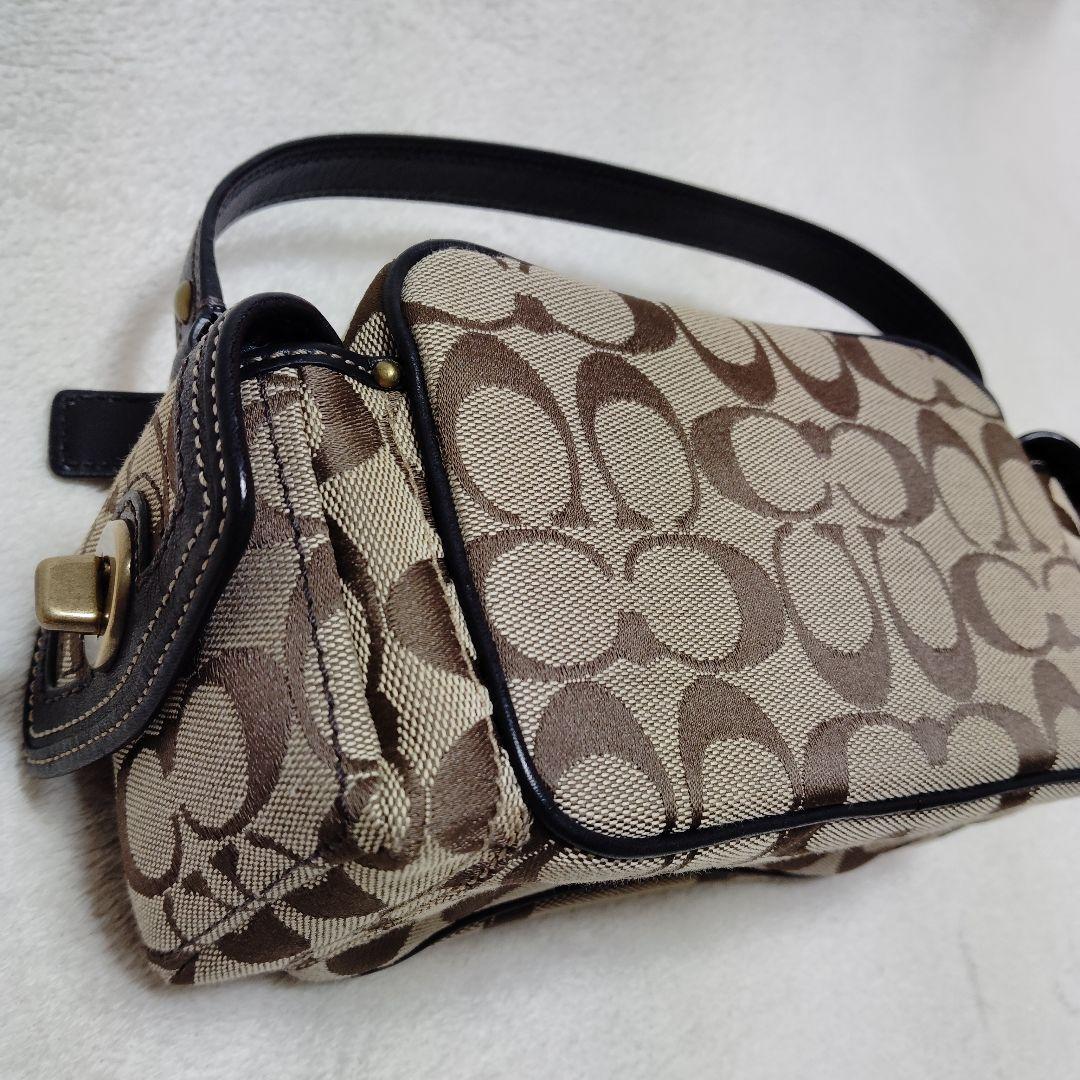 コーチ　ワンショルダーバッグ　ターンロック　シグネチャー　マルチストラップ　美品