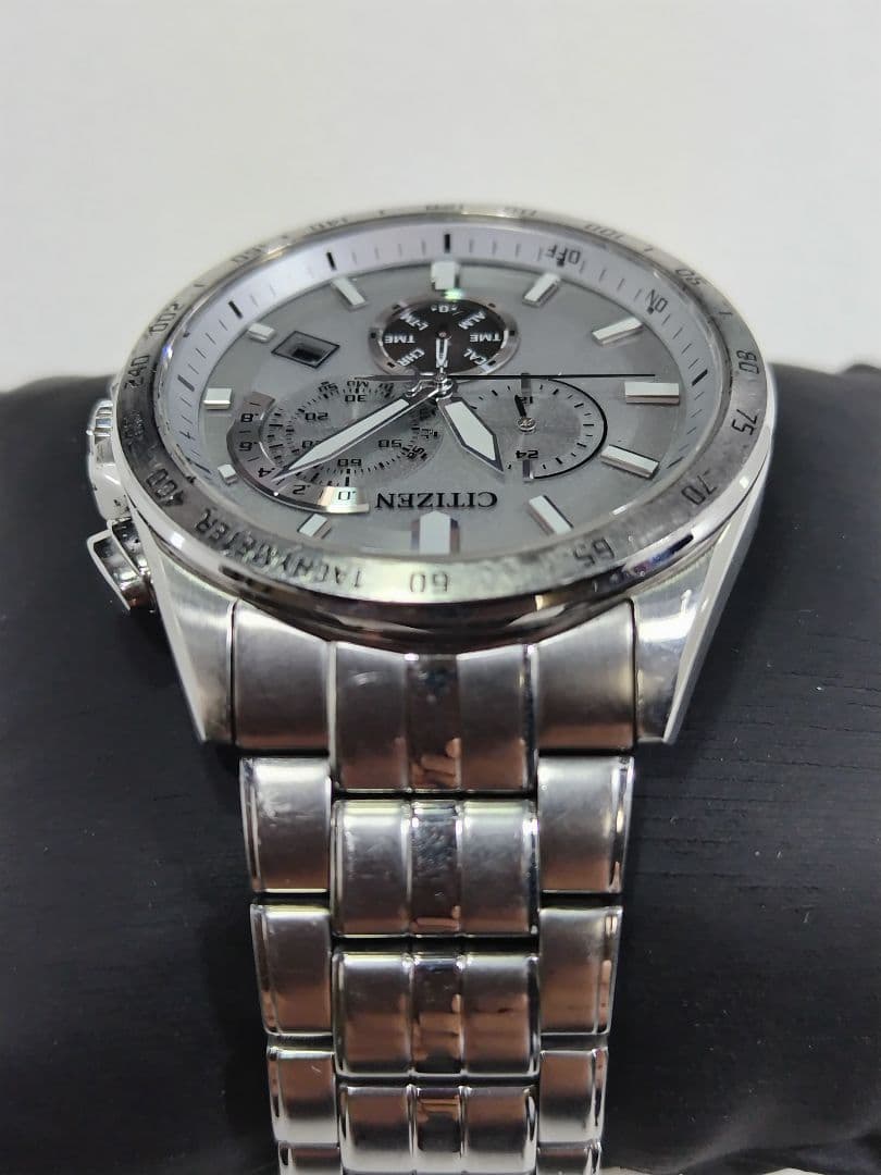 シチズン　アテッサ　エコドライブ　ソーラー電波時計　 クロノグラフ