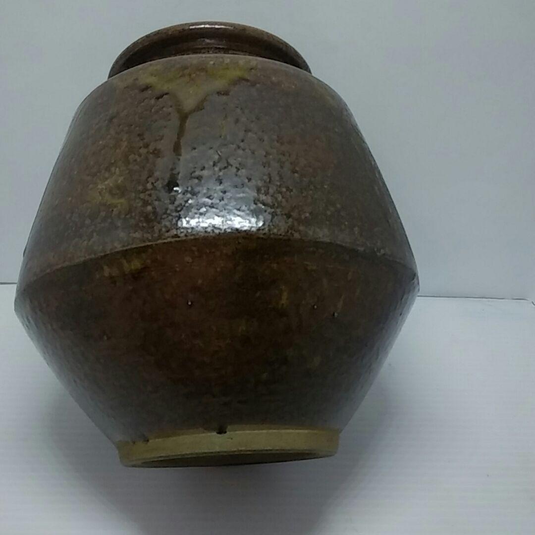 ２４８ 備前焼 　花瓶　生け花の　原点　詫び　寂の　世界に