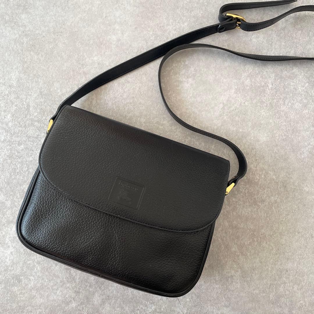 美品 バーバリーズ レザー ショルダーバッグ フラップ ノバチェック 黒