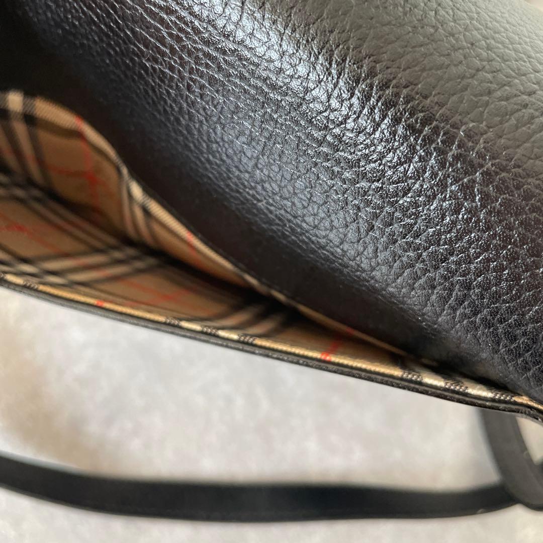 美品 バーバリーズ レザー ショルダーバッグ フラップ ノバチェック 黒