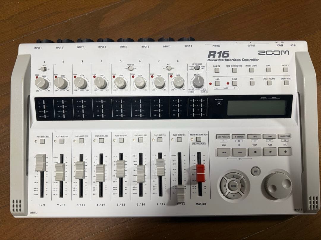 ZOOM R16 マルチトラックレコーダー