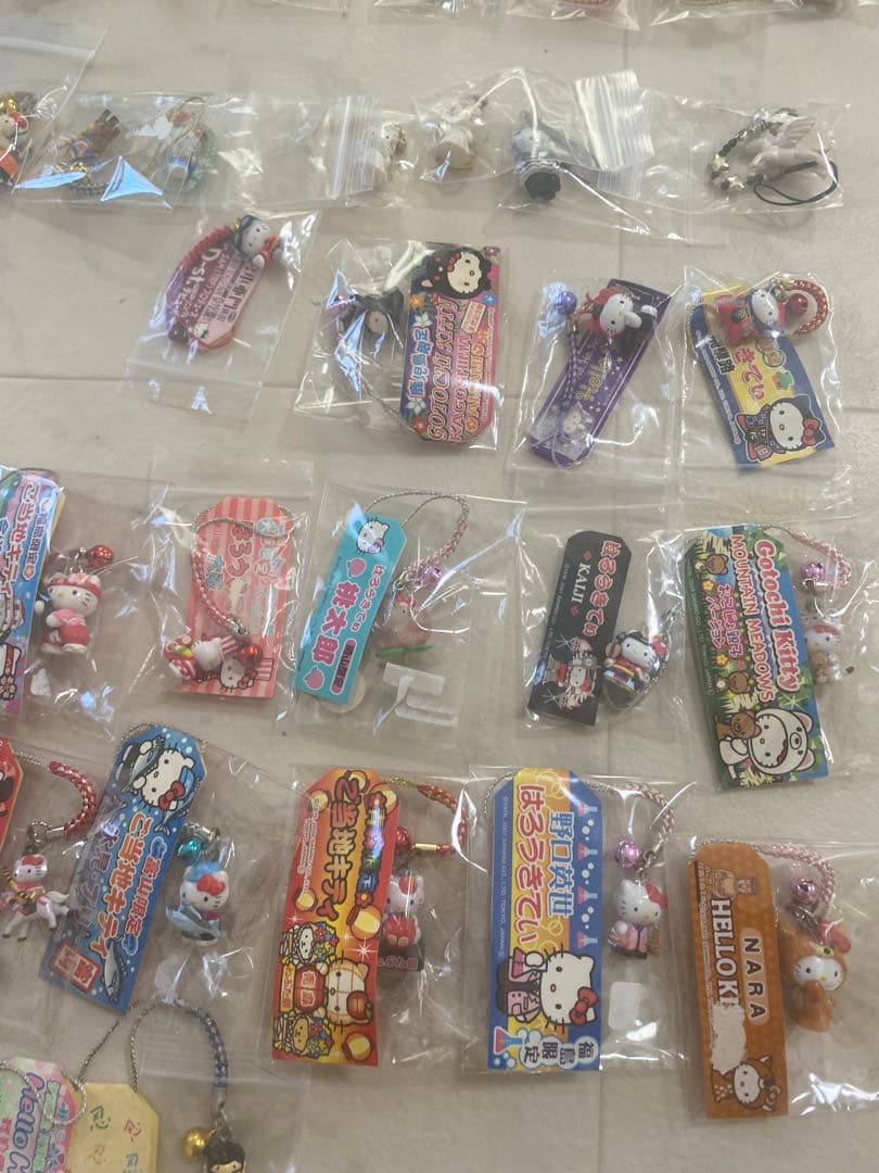 ハローキティ ストラップ セット ご当地　コラボ80点まとめ売り