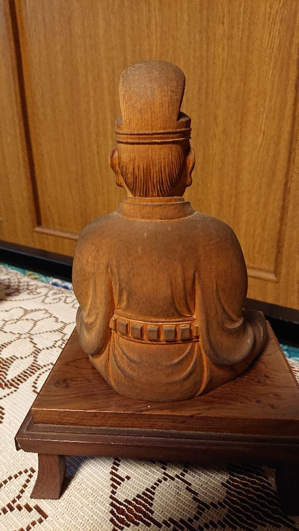 素敵な木彫　聖徳太子座像