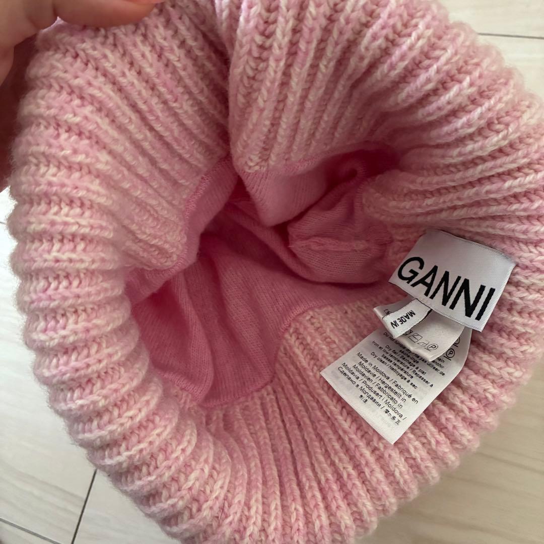 【GANNI】ピンク ニット帽 分厚め