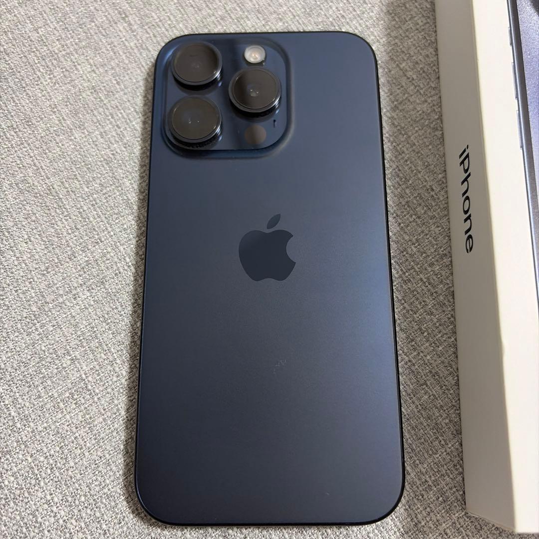 iPhone15pro ブルーチタニウム　128GB