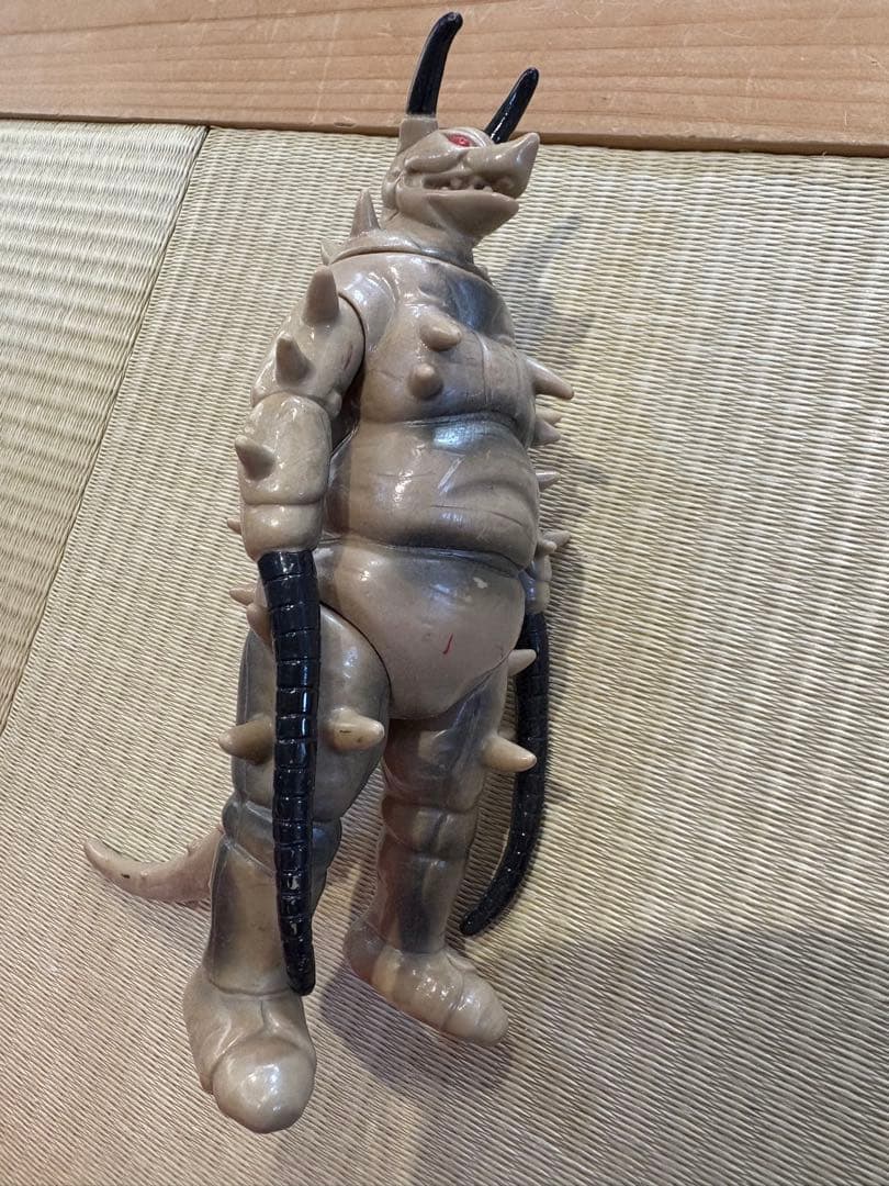 ウルトラマン　ソフビ　まとめ売り130個　怪獣　ウルトラマン　大量