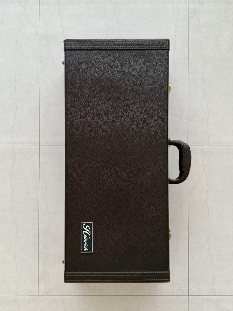 アルトサックス ハードケース＋(シルバーリガチャー＋マッピケース＋綿棒)