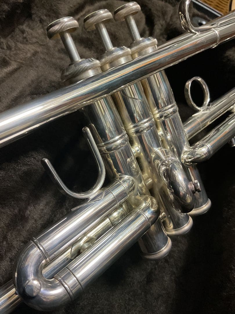 レア！43ベル　Bach バックStradivarius トランペット　美品