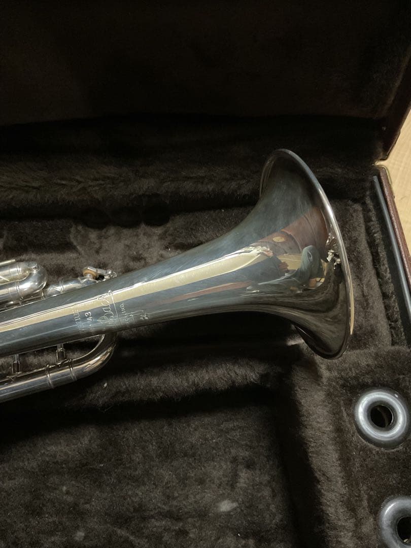 レア！43ベル　Bach バックStradivarius トランペット　美品