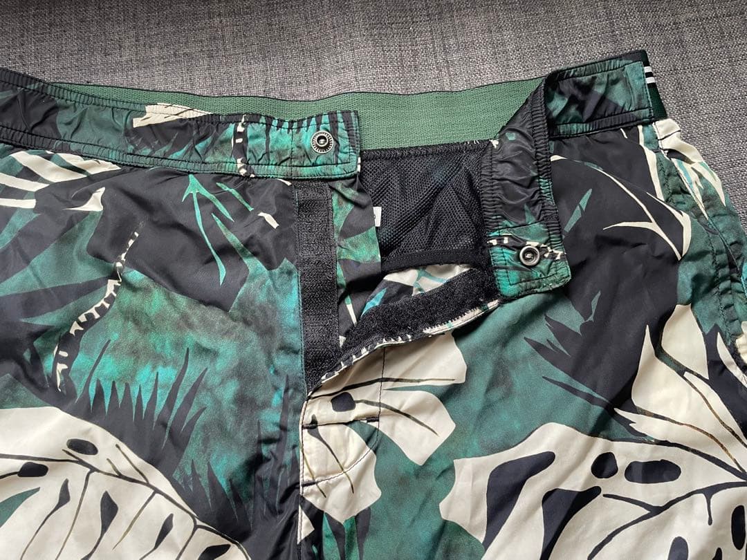 【美品】MONCLER モンクレール 正規品 スウィムショーツ ボタニカル柄　S