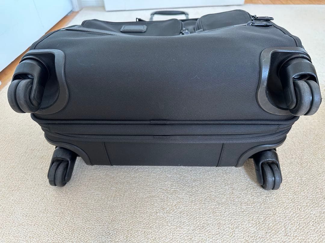 TUMI Alpha2 キャリーケース 26627D2 機内持込可