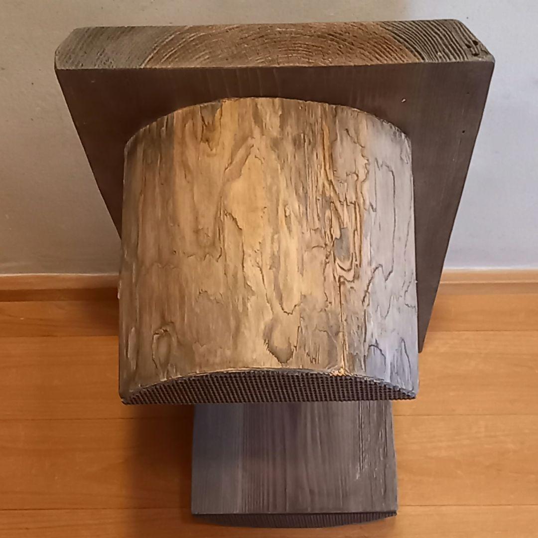 一点モノ　杉古材屋根材、梁使用リメイク品　スツールベンチハーフログ