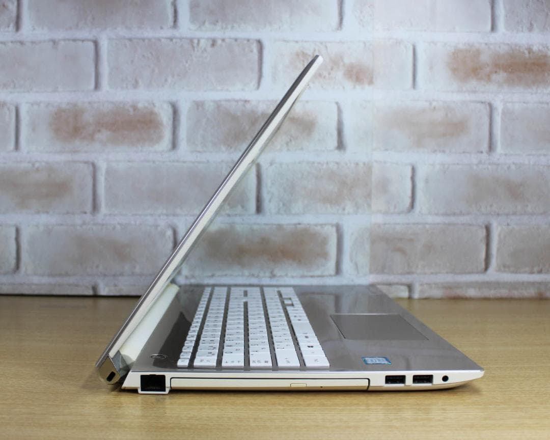 ✨Core i7✨SSD メモリ16GB フルHD オフィス付き ノートパソコン