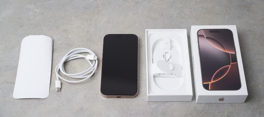 iPhone 16 Pro 256GB デザートチタニウム