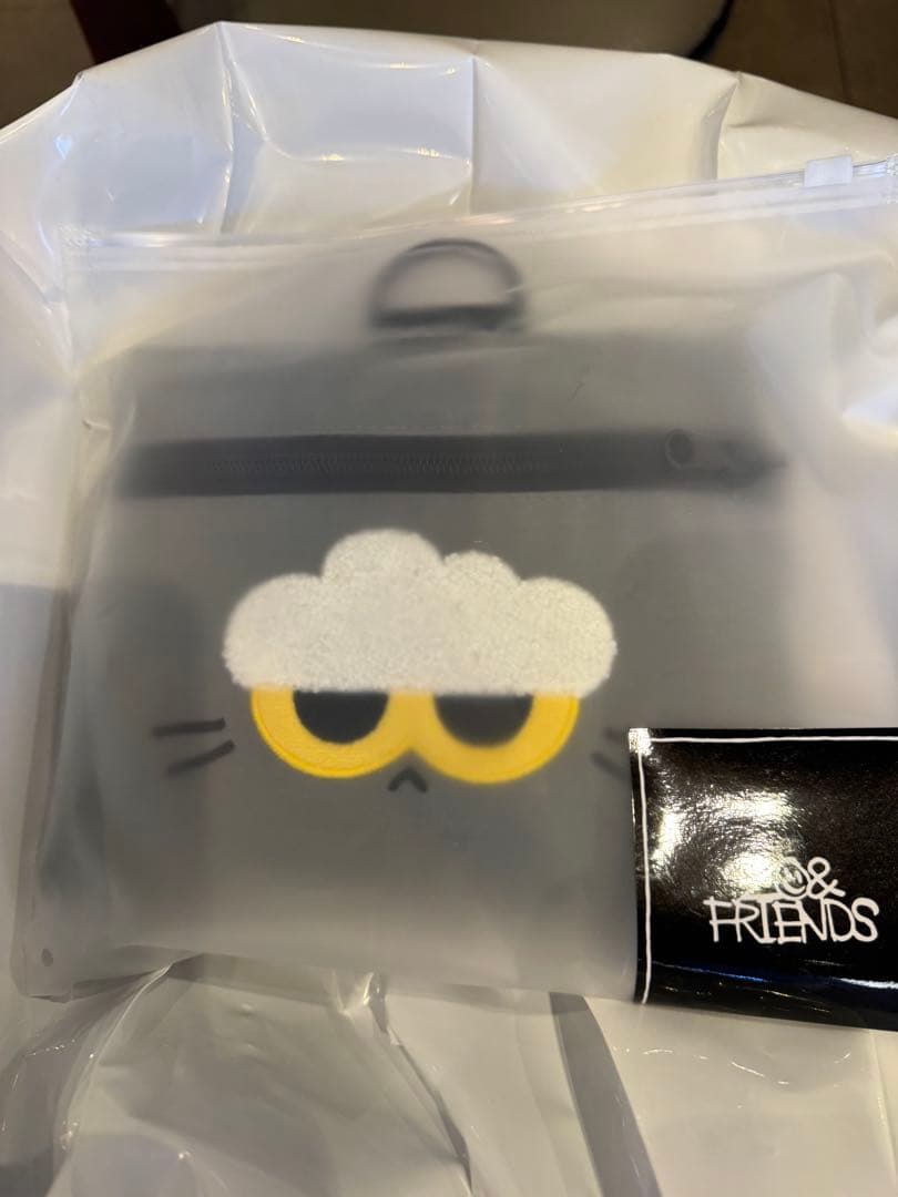 ZOA travel bag ジヨン G-DRAGON 韓国popup